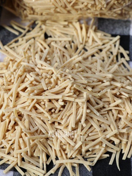 EV YAPIMI SADE ERİŞTE