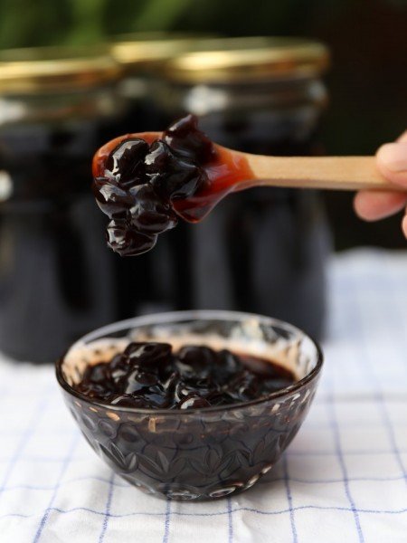 EV YAPIMI VİŞNE REÇELİ